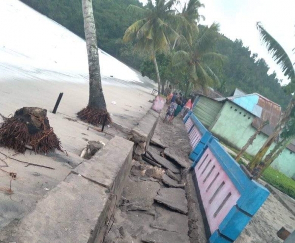 Sejumlah Desa Di Halmahera Selatan Diterjang Banjir Rob Indotimur