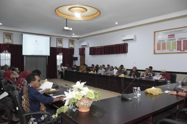 Sekda Pimpin Rapat Panitia Persiapan Pelaksanaan Sail Tidore 2022 Indotimur 3970