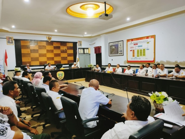 Sekda Pimpin Rapat Pembentukan Panitia Hari Besar Di Tidore Indotimur 4568