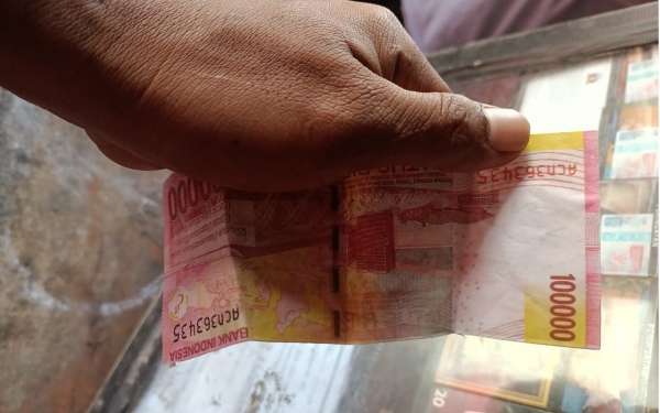 Upal yang ditemukan pedagang di Halsel