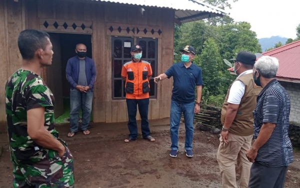 Wali Kota meninjau lokasi longsor di Foramadiahi