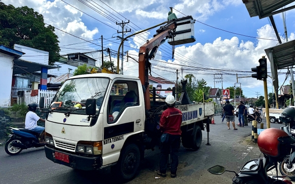 Perbaikan traffic light